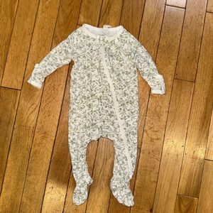 Quincy Mae Green and White Kids Pajamas